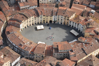 lucca fotolia lucca fotolia