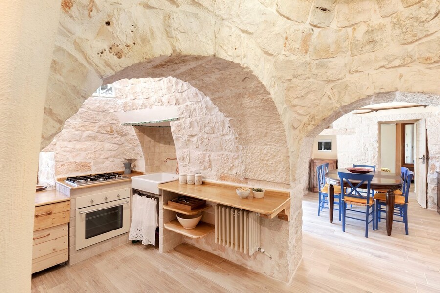 Trulli-of-stars-kitchen