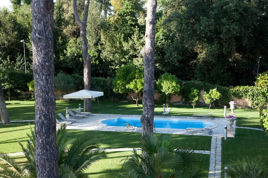 Villa Nocetta Roma Outdoors4