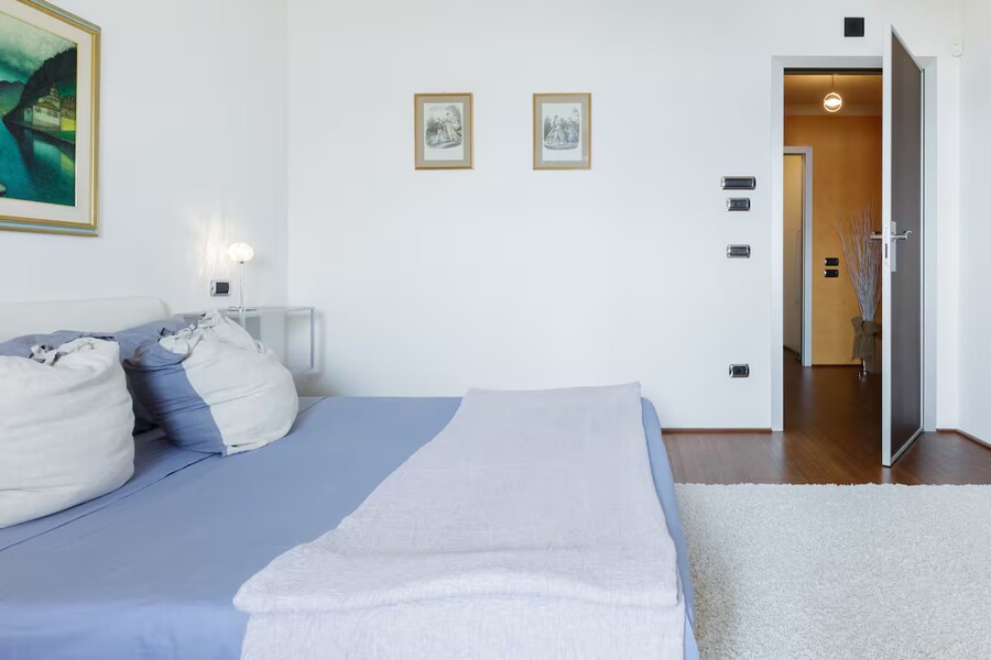 1941a0c2-abda-45e9-b4ed-b73d29570955.