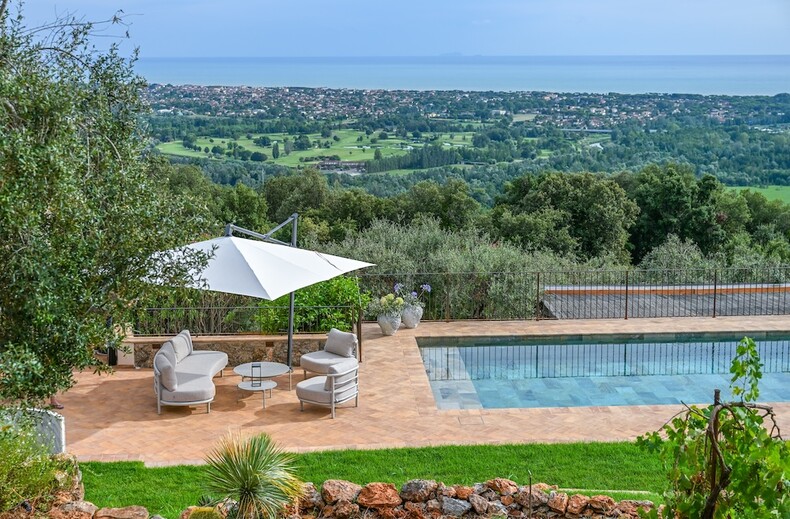 casa pietrasanta pool