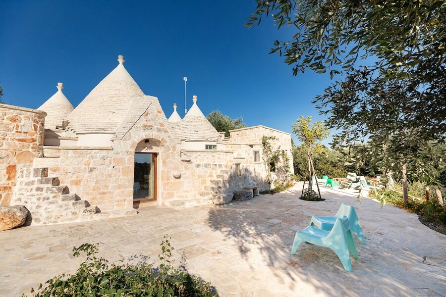 Trulli-of-stars-front-view