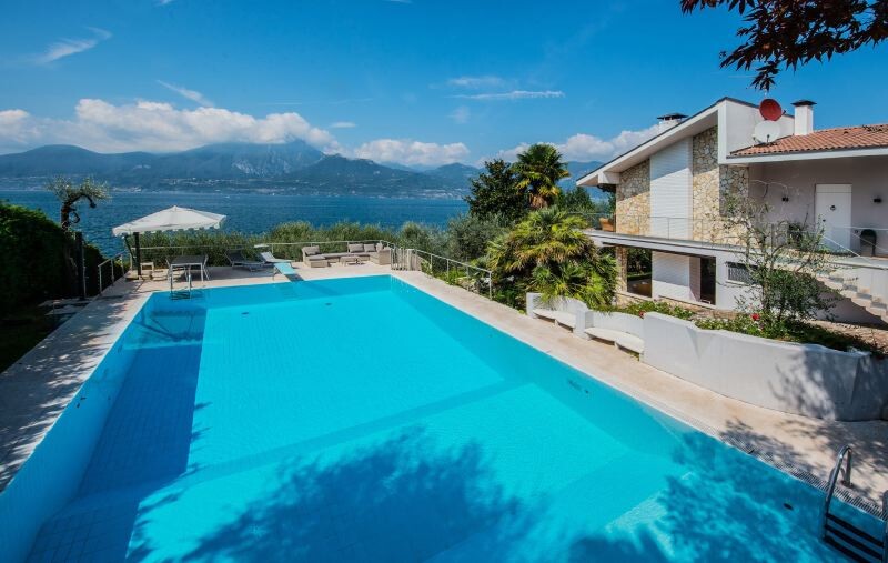 Torri-del-Benaco Lake-Garda Villa Lorena gallery 001 1505202348