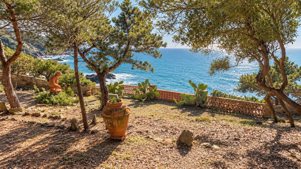Roc villa tuscany castiglioncello - private garden - terrace .