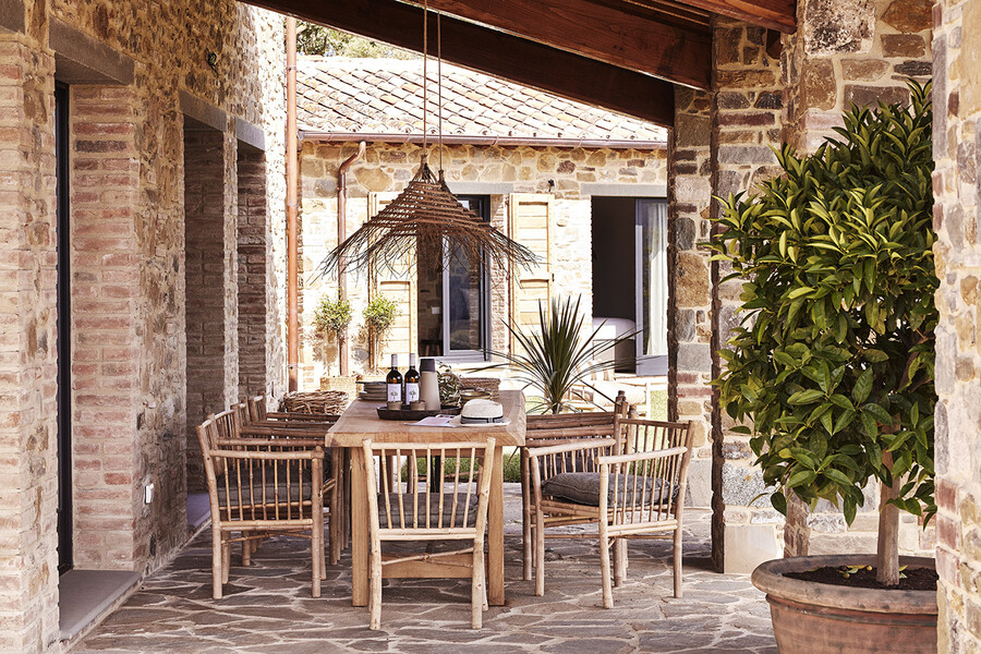 Überdachte Terrasse im modernen Ferienhaus Casa Piegaro in Umbrien