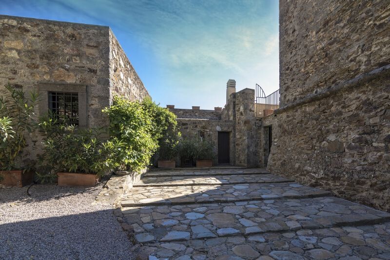 Talamone Etruscan-Coast Tuscany Torre Medicea gallery 034 1678612007