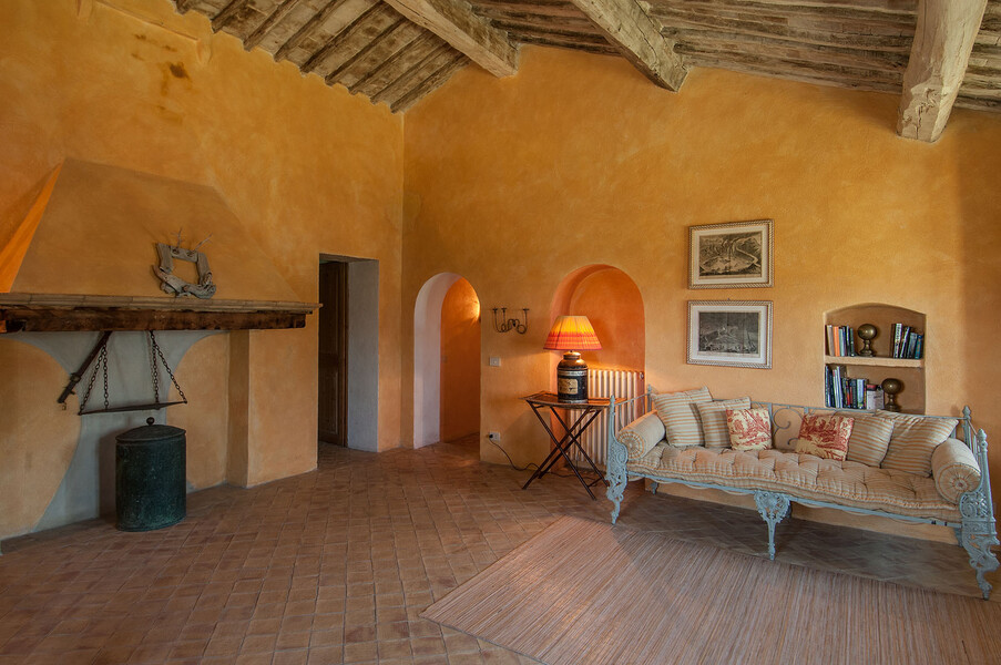 Die Wohnbereiche der Villa Il Lavacchio kombinieren edles Design mit Gemütlichkeit