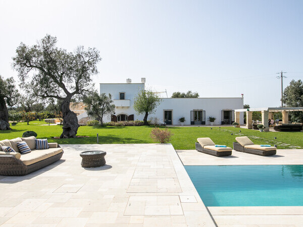 Villa Il Frantoio in Puglia with pool and olive trees