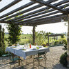Tisch zum Essen im Freien im Ferienhaus Cascina Monferrato