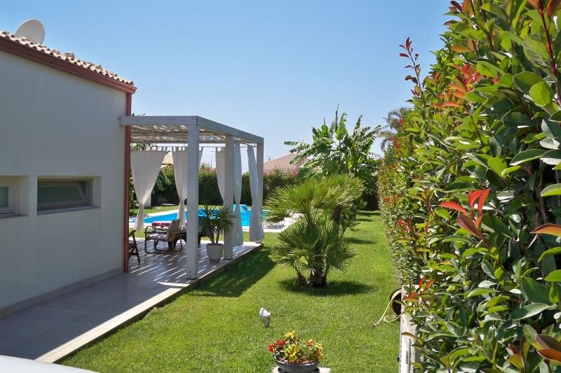 Marina-di-Ragusa Ragusa-Area Sicily Arus gallery 002 1536129350