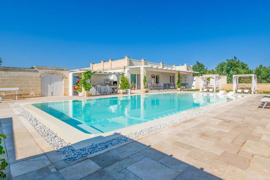 007-villa-niraclo-puglia-carovigno-raro-villas