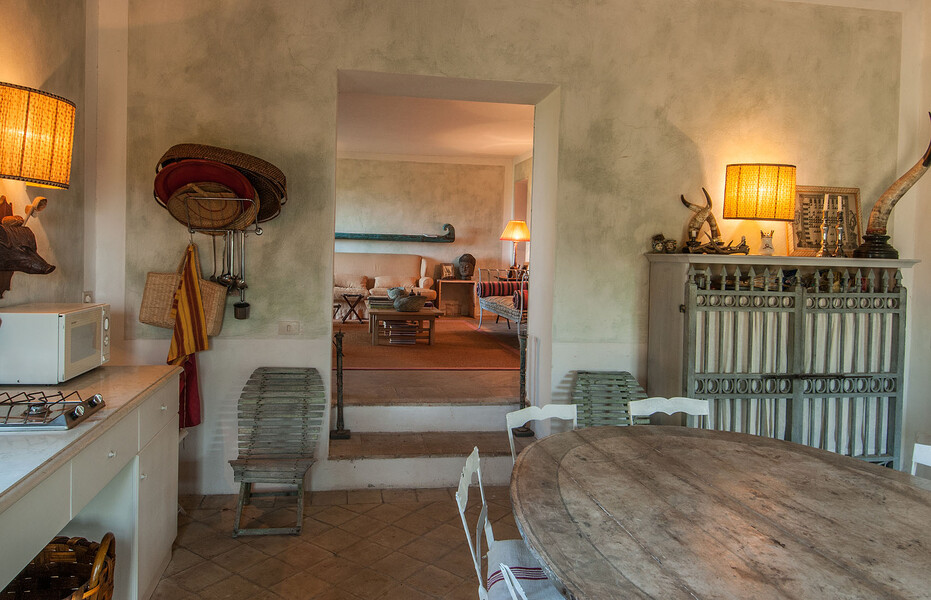 Auch in der Küche des Ferienhaus Fontanelle findet sich die Kombination aus moderner Einrichtung und klassischem Design