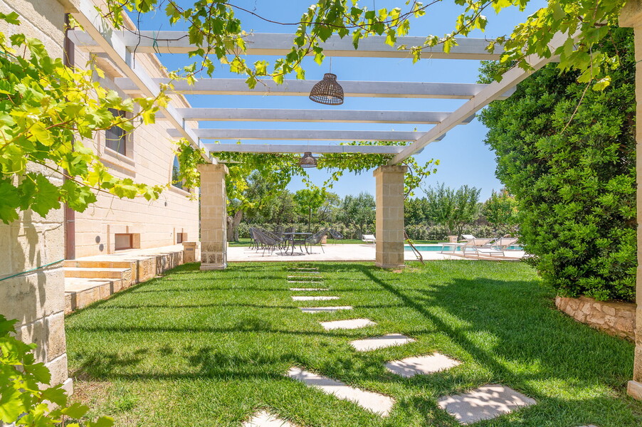 009-villa-gemapir-carovigno-alto-salento-puglia-2022-raro-villas