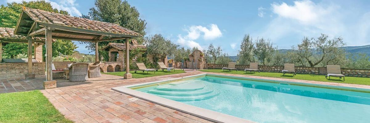 agriturismo-piscina-perugia