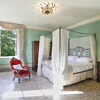 Auch die Schlafzimmer der Villa Clara sind im klassischen Stil gestaltet