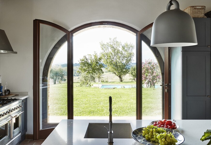 Moderne Design Küche im Ferienhaus Bellaria in Umbrien
