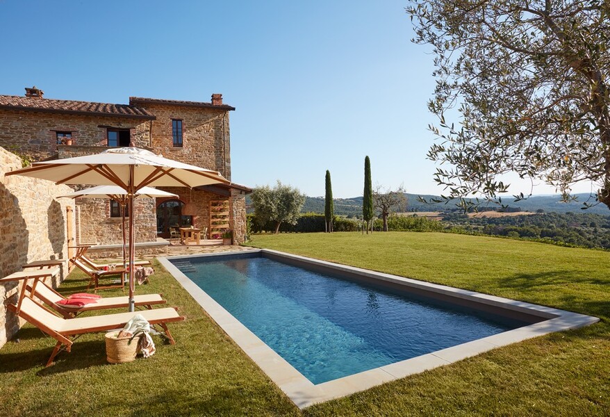 Arco Ferienhaus mit privatem Pool in Umbrien mit Sonnenliegen