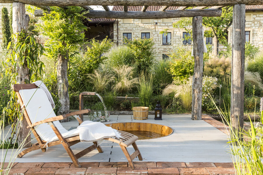 Hot tub in the holiday villa in Piedmont Cascina Monferrato