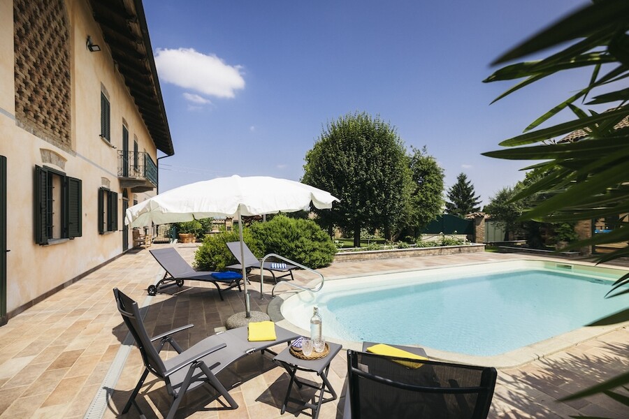 Canuccia piscina gevel