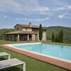 Vom Pool des Ferienhaus La Maccinaia aus genießen Sie einen Rundumblick in die schöne Landschaft