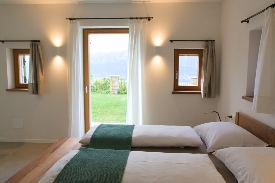 villa castelletto bedroom noce MG 1233-1