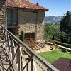 Blick auf den Garten der Cascina delle Langhe