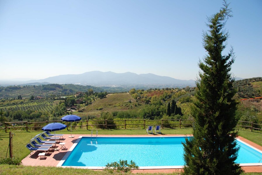 Ferienhaus Italien mit privatem Pool und Ausblick