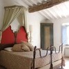 Himmelbett in der Villa in der Toskana Le Porciglia