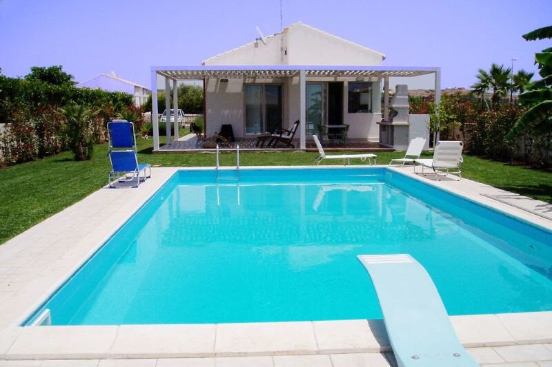 Marina-di-Ragusa Ragusa-Area Sicily Arus gallery 011 1536129351