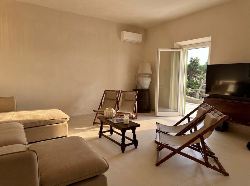 castiglioncello roc villa salotto living room.