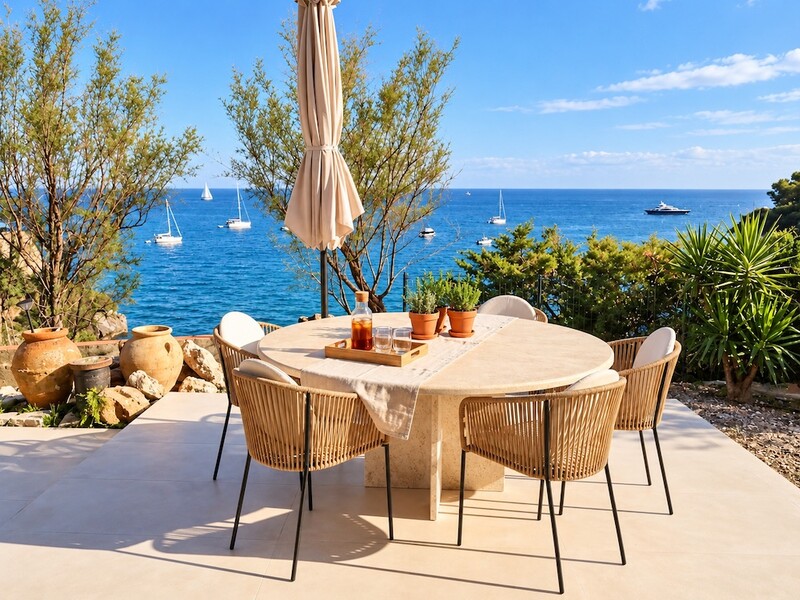 roc villa castiglioncello tuscany - tavolo da pranzo esterno.