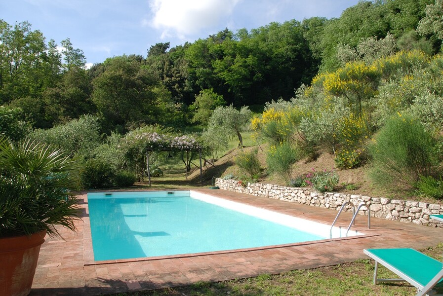 Privater Pool im Garten des Ferienhaus Damiano in der Toskana